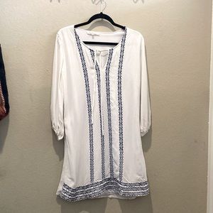 Solitaire embroidered dress